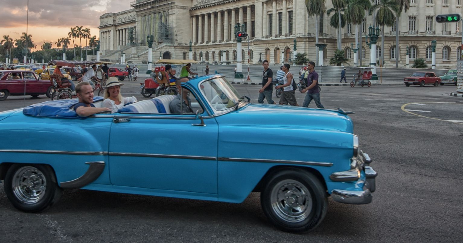 Havana car driving